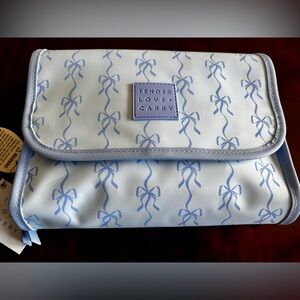 Tender Love + Carry Roll/Hang Tolietry Travel Bag Blue Bowknot Ribbon Print